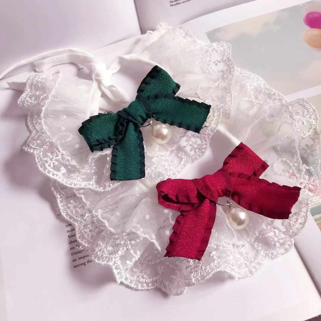 Bavoir Salivaire en Dentelle pour Chiens et Chats – Nœud Élégant